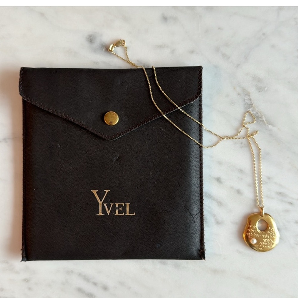 Yvel Gold Pendant Necklace